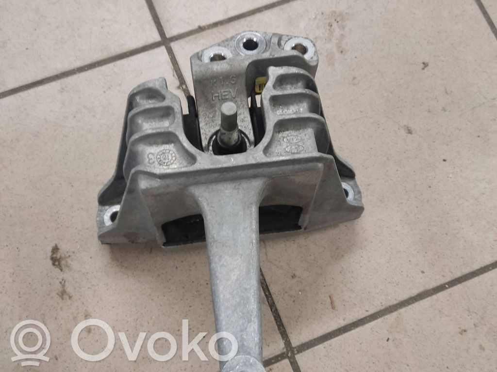 KIA Niro Engine mount bracket 