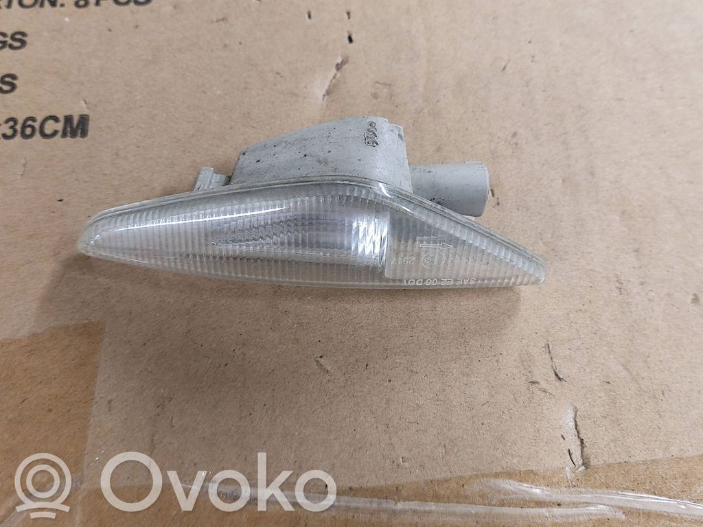 BMW X5 E70 Front fender indicator light 