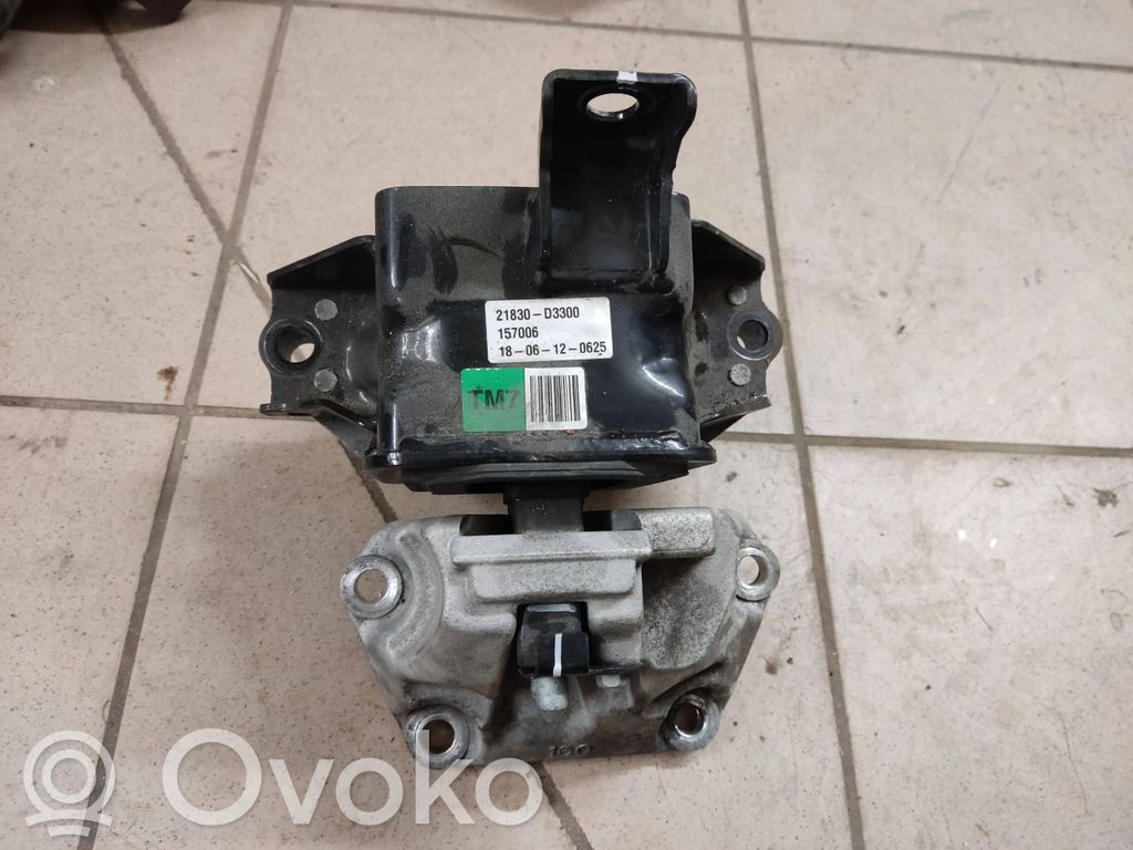 Hyundai Tucson TL Engine mount bracket 