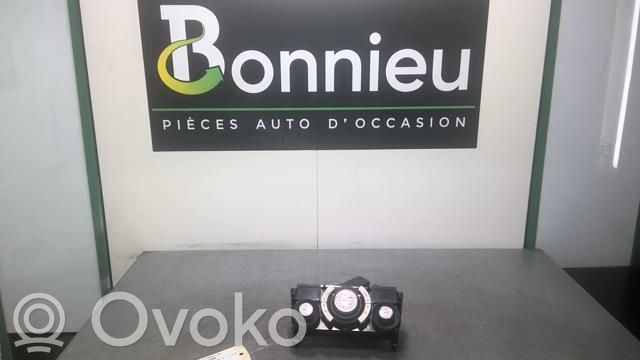 Citroen C3 Picasso Climate control unit 