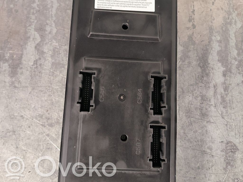 Land Rover Range Rover Evoque L538 Módulo de fusible 