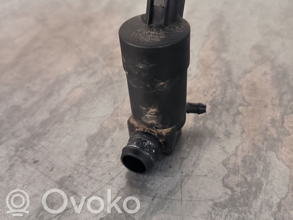 Ford Focus Windscreen/windshield washer pump 