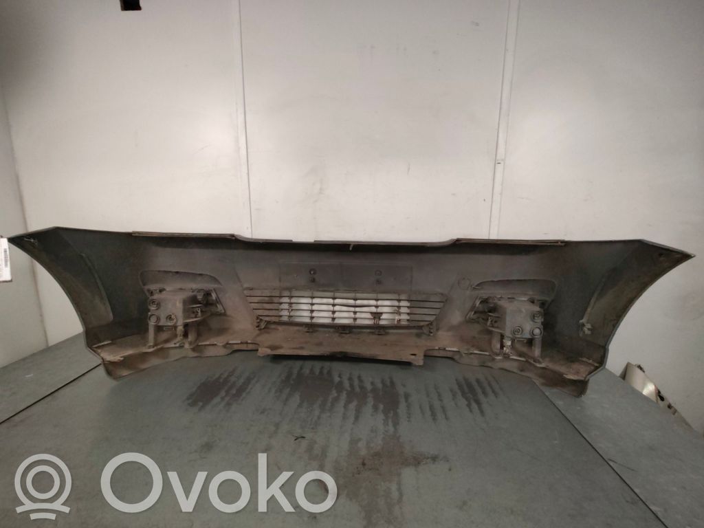 Opel Meriva A Parachoques delantero 