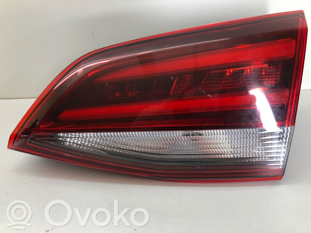 Vauxhall Astra K Takaluukun takavalot 