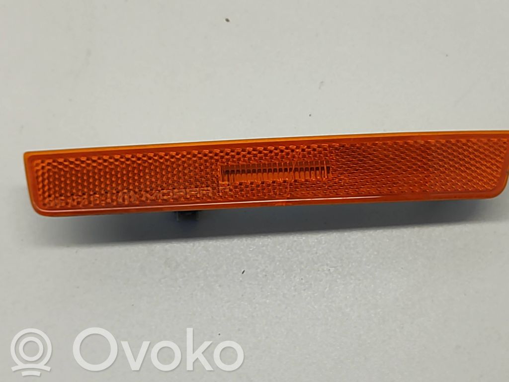 Dodge Challenger Kierunkowskaz błotnika przedniego 