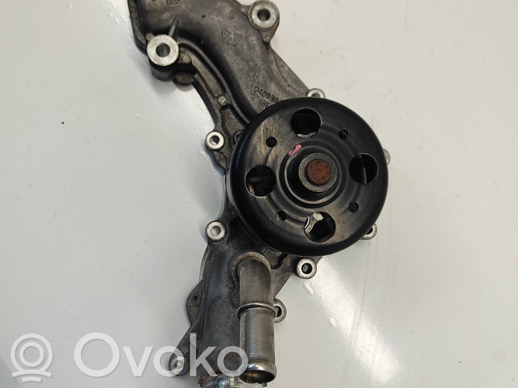 Vandens pompa   48625G,04893940AF