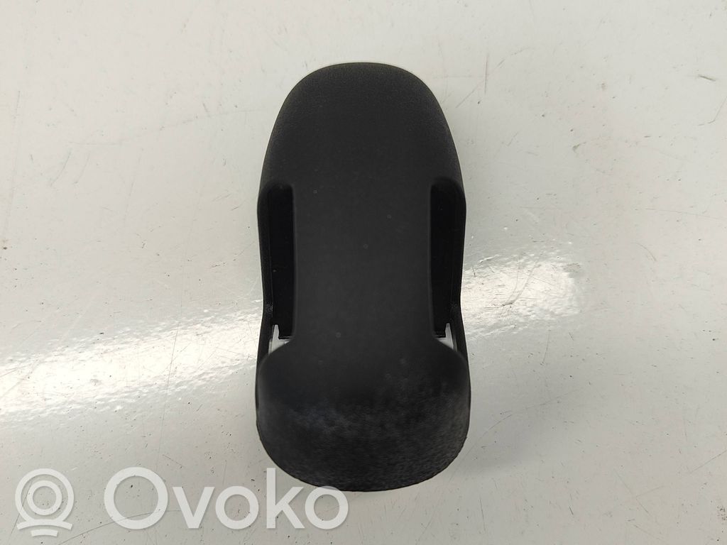 Dodge RAM Seat belt trim 