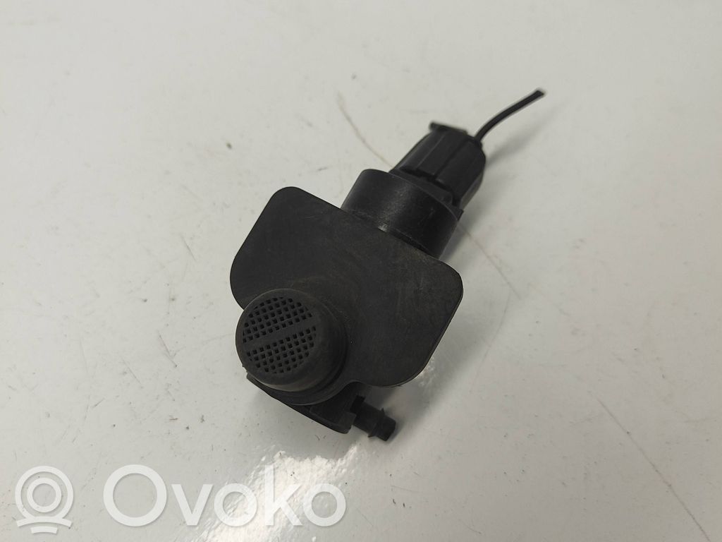 Ford Mustang V Windscreen/windshield washer pump 