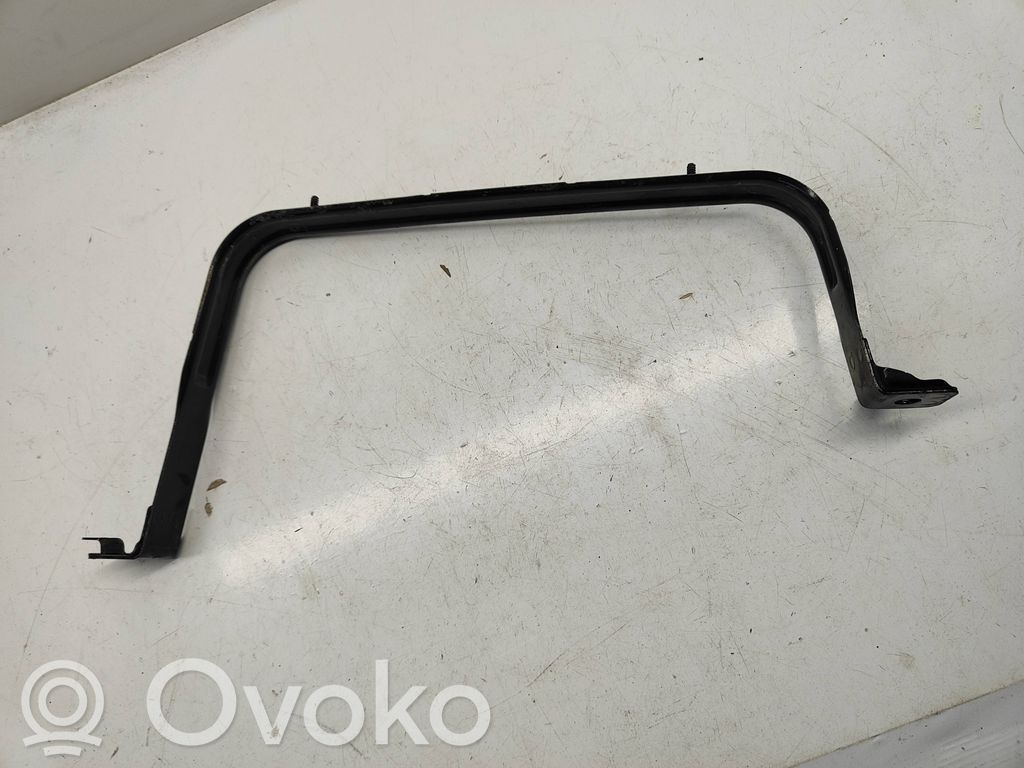 Chrysler Pacifica Polttoainesäiliön kannake 
