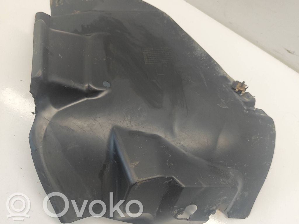 Dodge RAM Nadkole przednie 