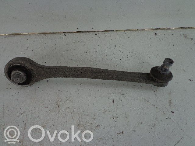 Audi A4 S4 B8 8K Priekinė svirtis 