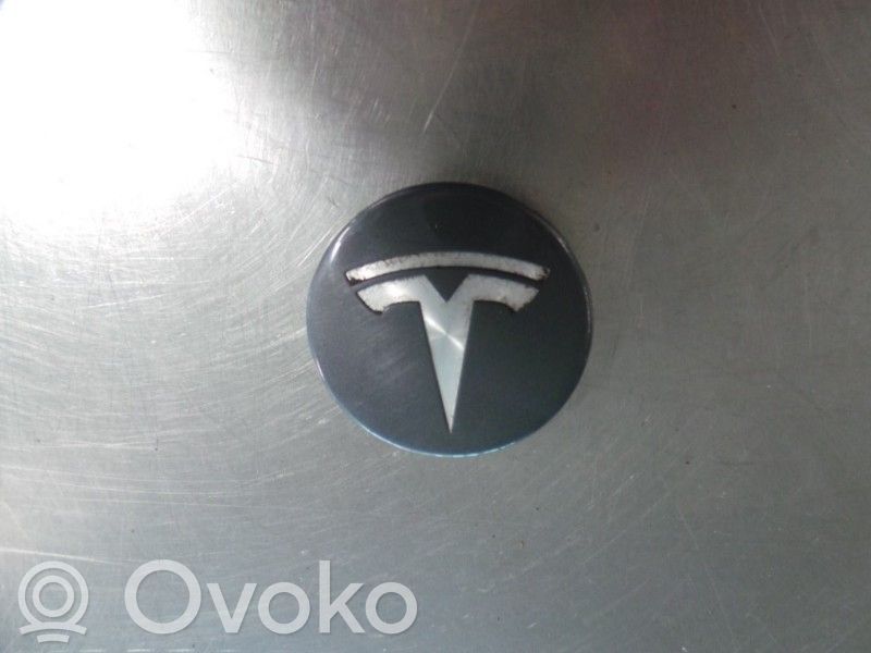 Tesla Model S Alkuperäinen pölykapseli 