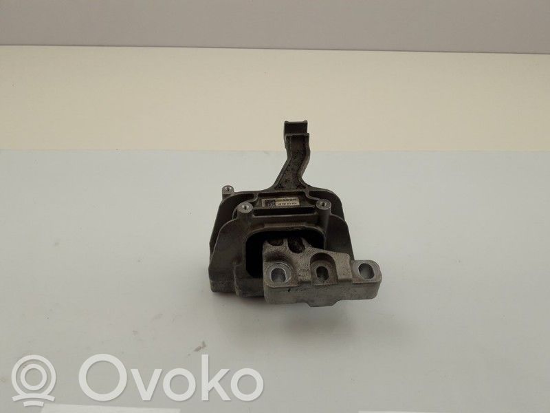 Audi A3 S3 8V Engine mount bracket 