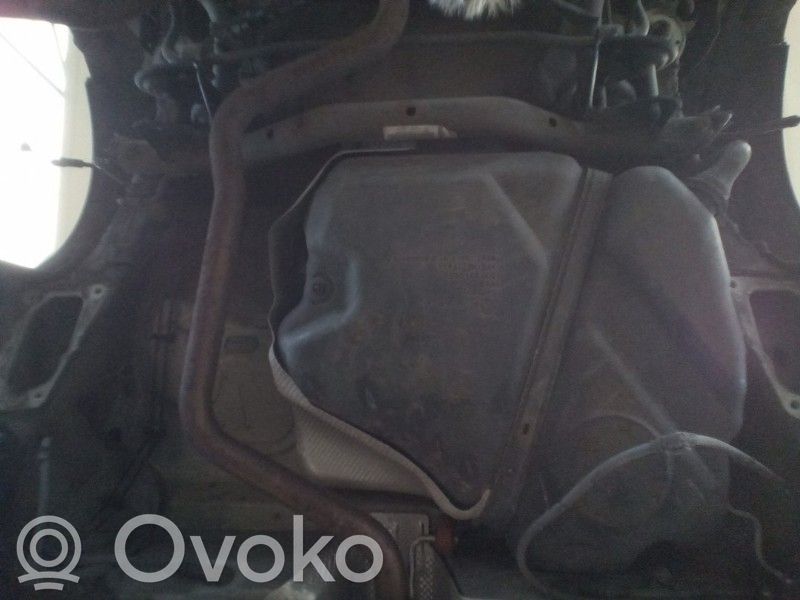 Volkswagen Golf VII Degalų bakas 