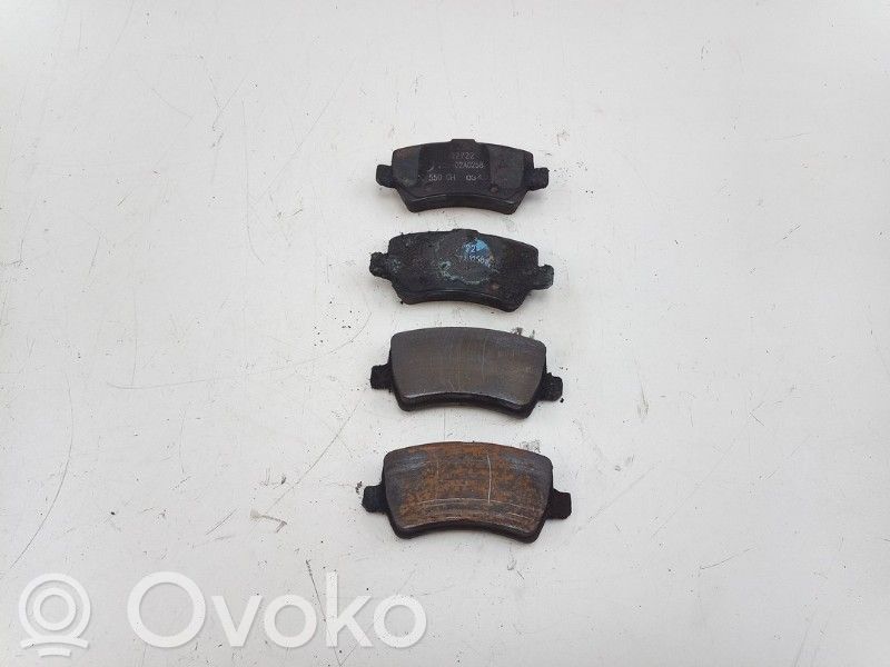 Jarrupalat (takana)   02A0258,02A0258