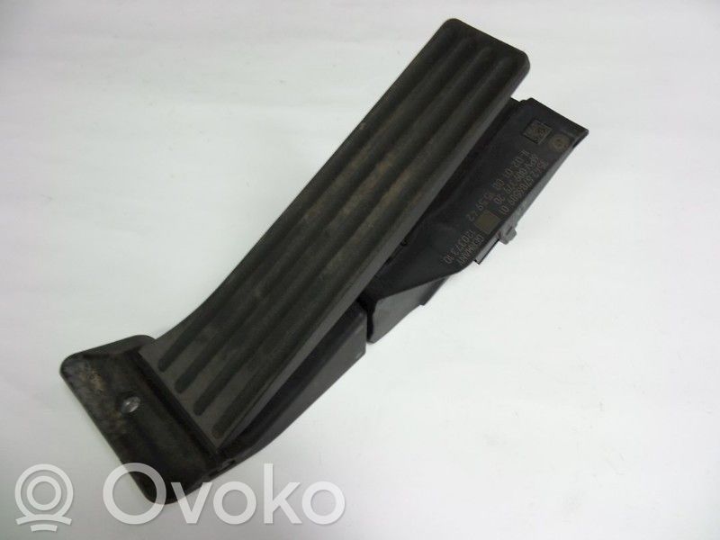 Accelerator throttle pedal   35426786589,6PV00937920,12037310,35426786589,6786589,6PV00937920