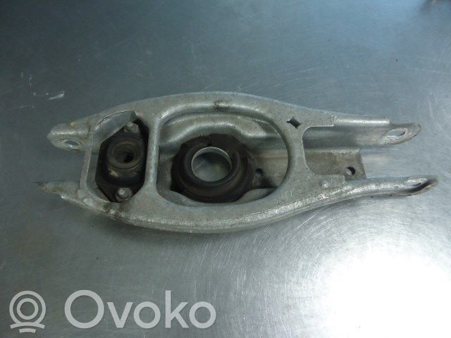 Rear control arm