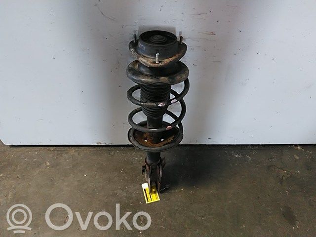 Subaru Impreza I Etuiskunvaimennin kierrejousella 