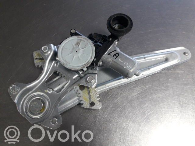 Daihatsu Sirion Macara geam spate manuală 