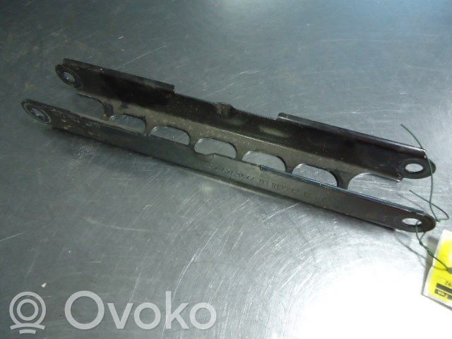 Brazo de suspensión trasero   33326763477,33326763477
