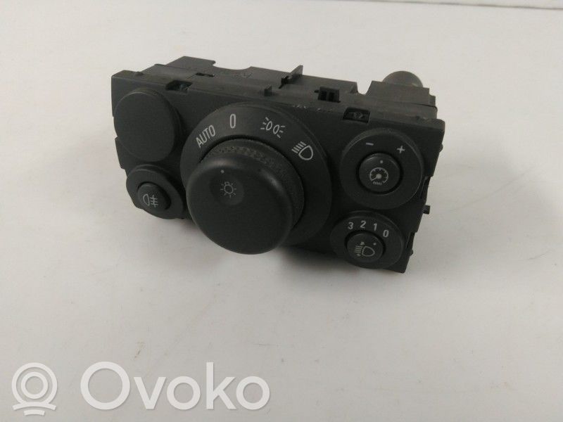 Opel Astra G Light switch 