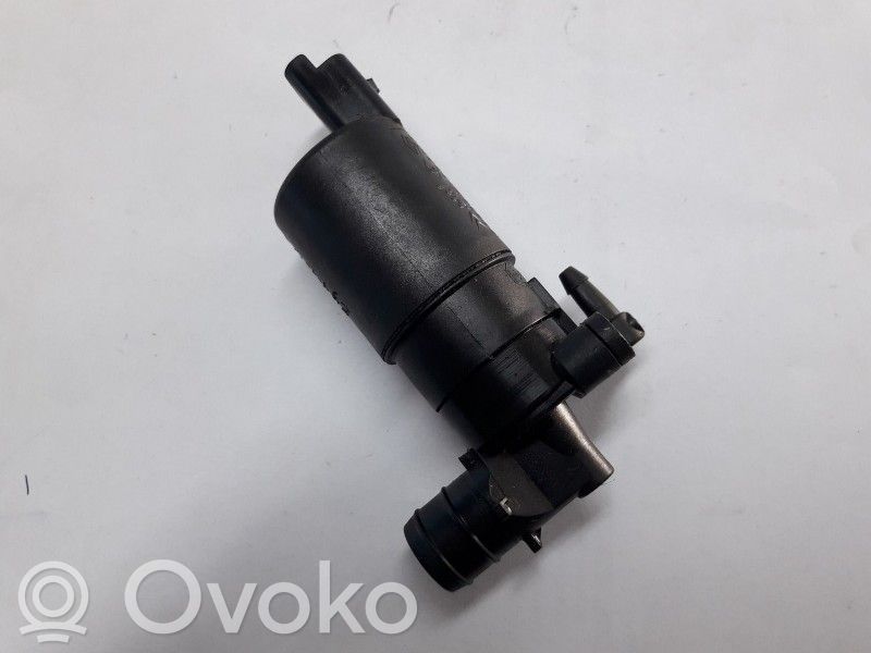 Peugeot 107 Tuulilasi tuulilasinpesimen pumppu 
