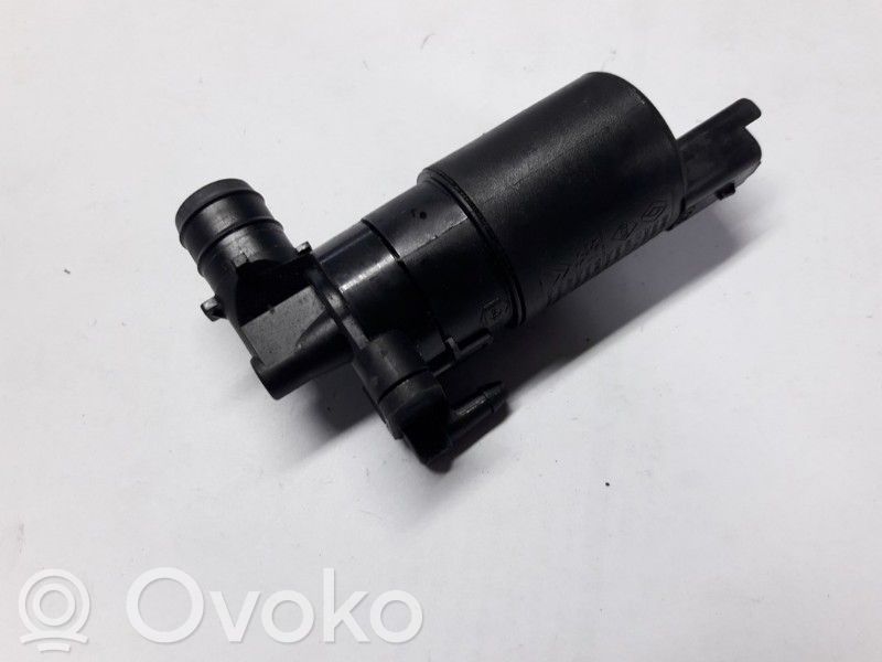 Peugeot 107 Tuulilasi tuulilasinpesimen pumppu 