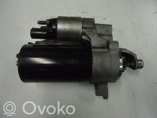 Audi A4 S4 B8 8K Starteris 