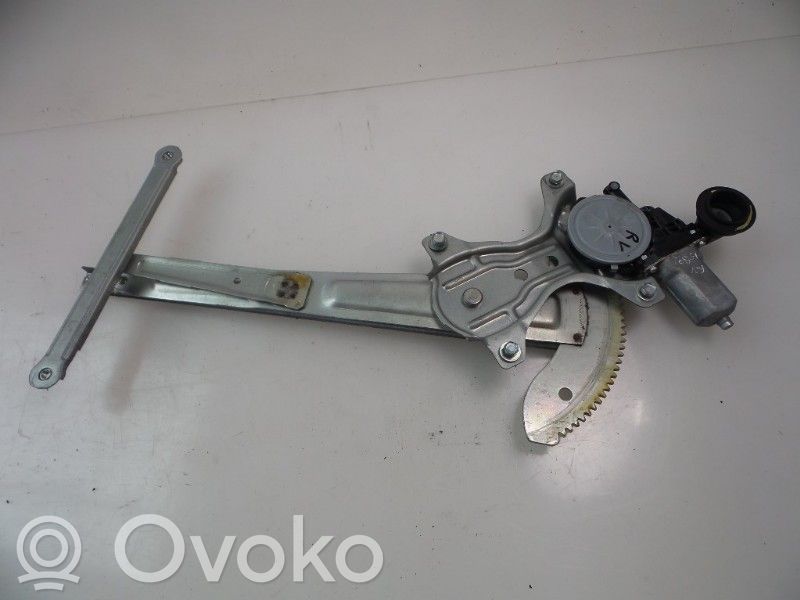 Daihatsu Trevis Macara geam față manuală 
