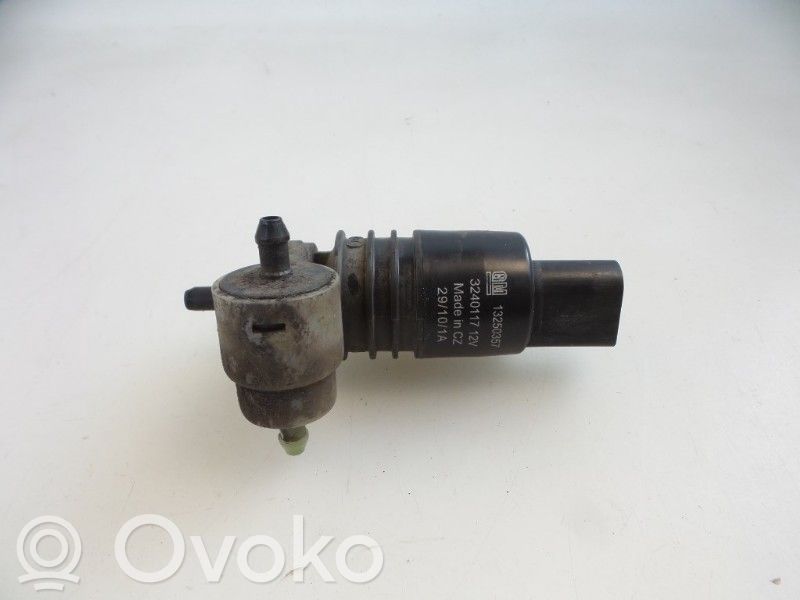 Windscreen/windshield washer pump   13250357,13250357