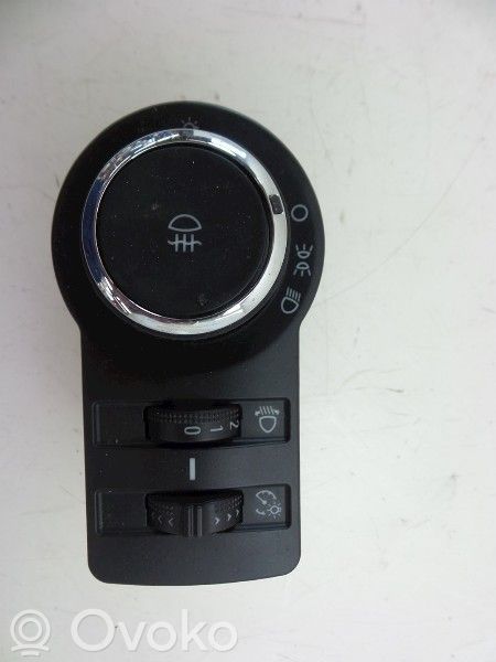 Light switch   95248631,95248631