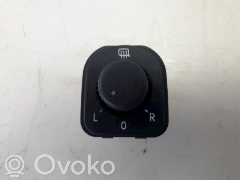 Volkswagen Amarok Interruttore specchietto retrovisore 