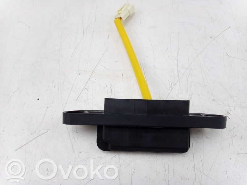 Manecilla de la puerta trasera maletero   5810A054,5810A054