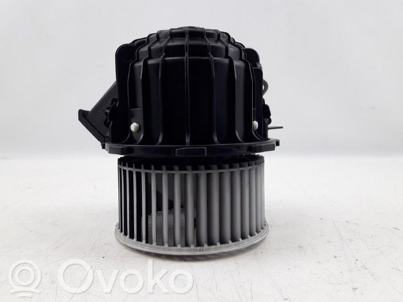 Audi A4 S4 B8 8K Heizungslüfter 