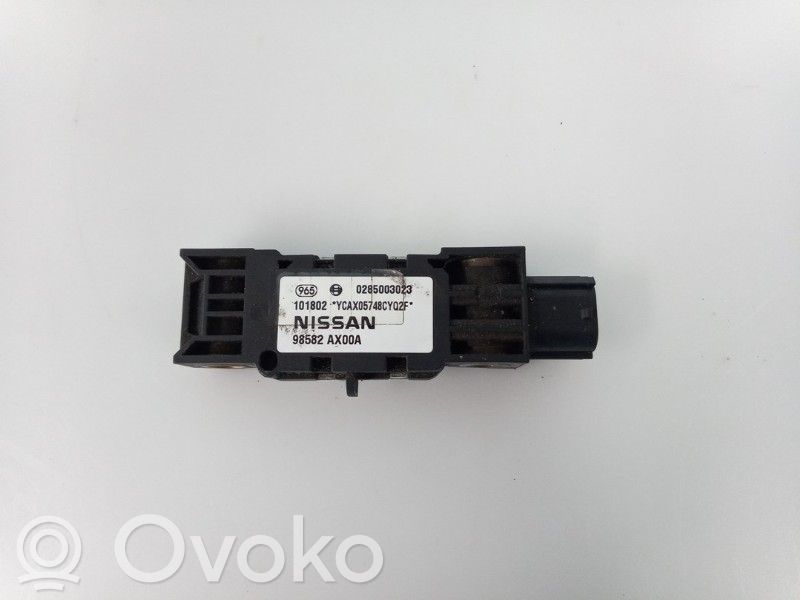 Nissan Micra C+C Airbag deployment crash/impact sensor 