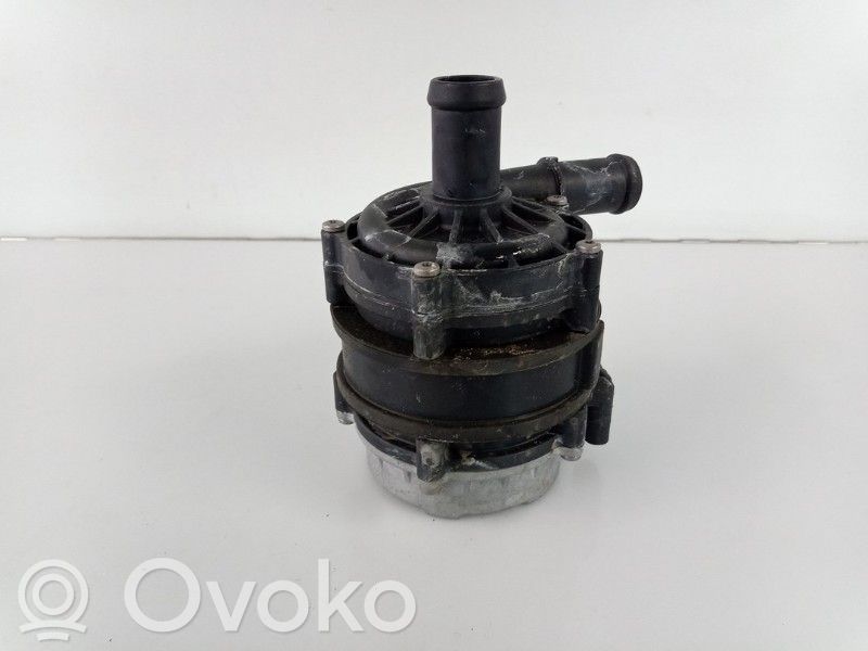 Pompe de circulation d'eau   32257969,P32257969,32257969,P32257969