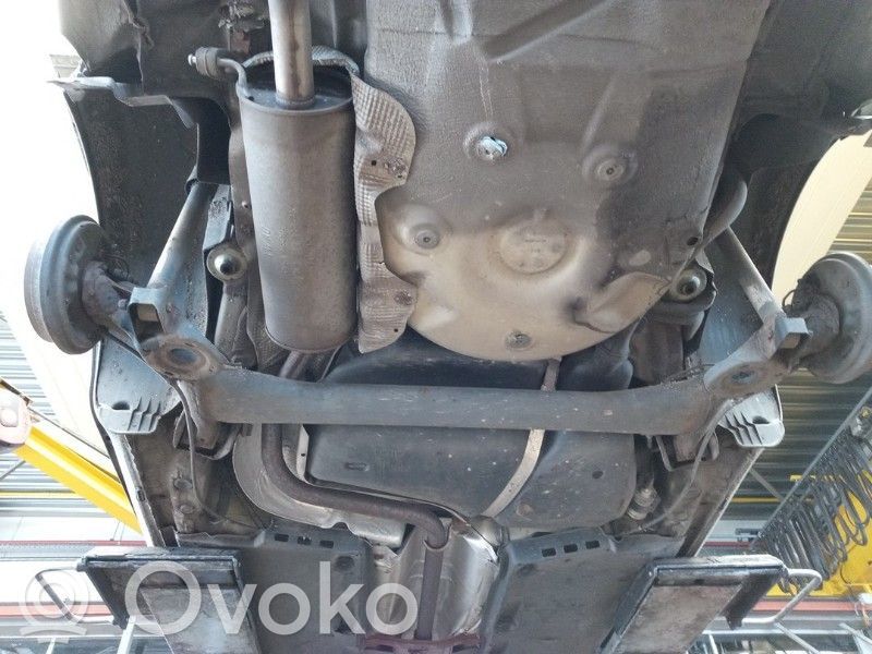 Skoda Fabia Mk2 (5J) Eje trasero 