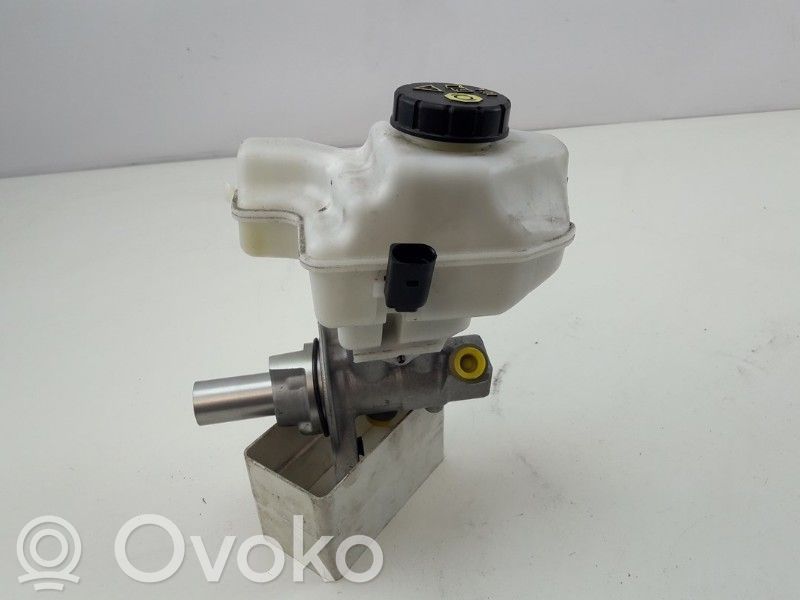 Skoda Octavia Mk4 Główny cylinder hamulca 
