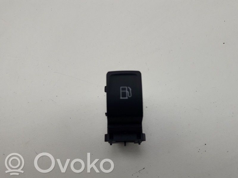 Skoda Octavia Mk4 Interruptor de apertura del depósito de combustible 