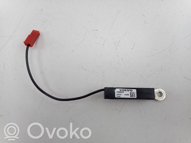 Volvo V60 Radion antenni 