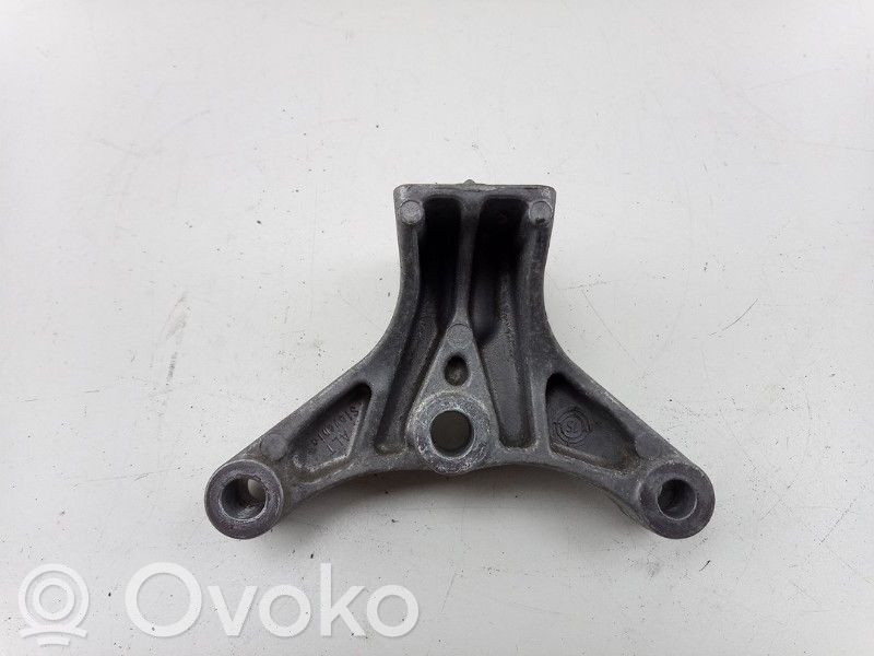 Volkswagen Up Engine mount bracket 