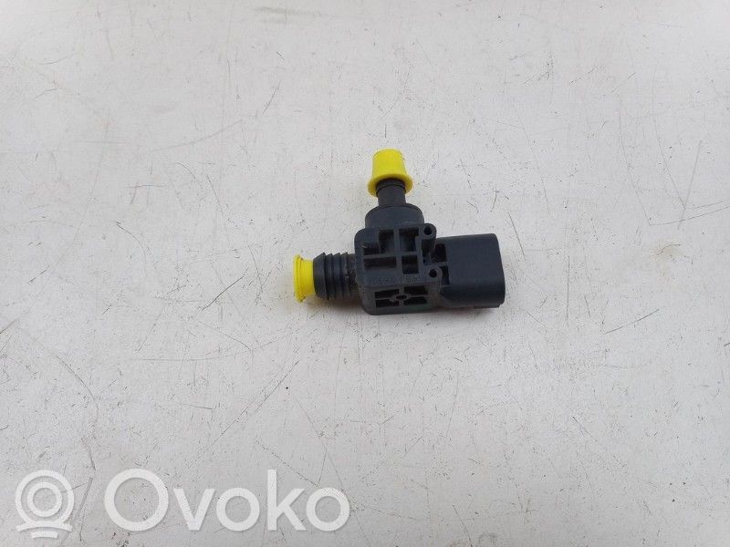 Tesla Model S Válvula de vacío 