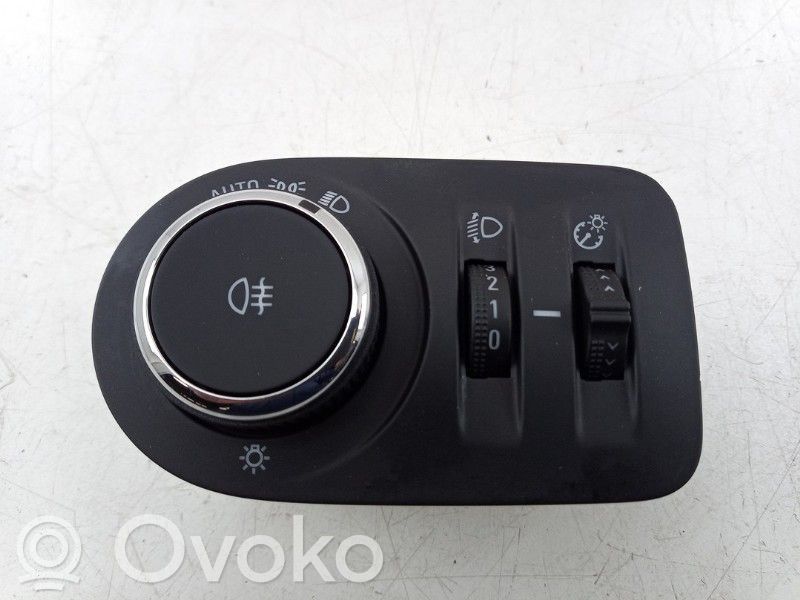 Opel Corsa F Lichtschalter 