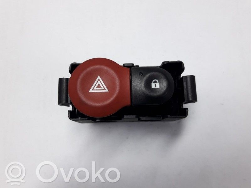 Hazard light switch   8200214896A,8200214896A