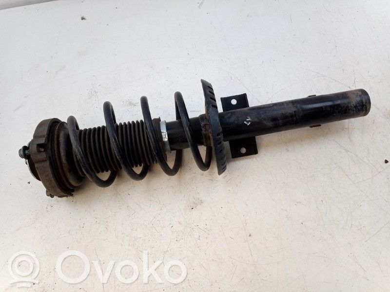 Audi A2 Priekinis amortizatorius su spyruokle 