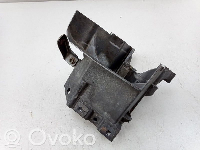 Volkswagen Polo VI Supporto di montaggio del motore 