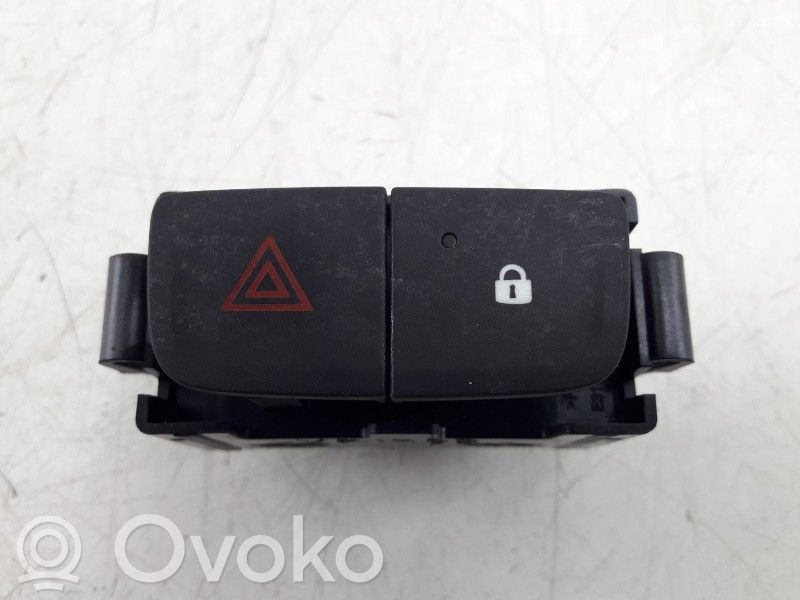 Hazard light switch   E31601,E31601