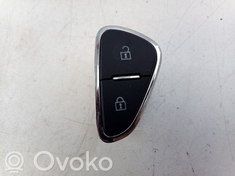 Opel Corsa E Muut kytkimet/nupit/vaihtimet 