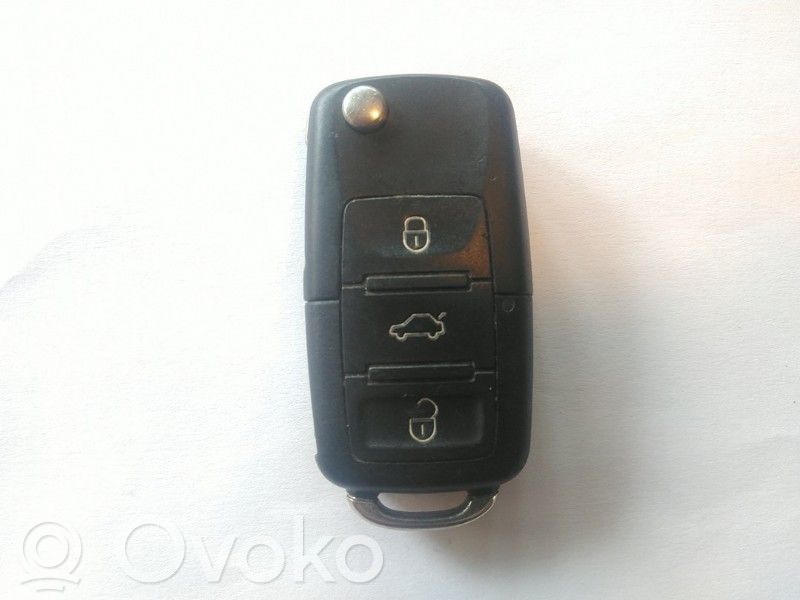 Volkswagen Golf VI Virta-avain/kortti 