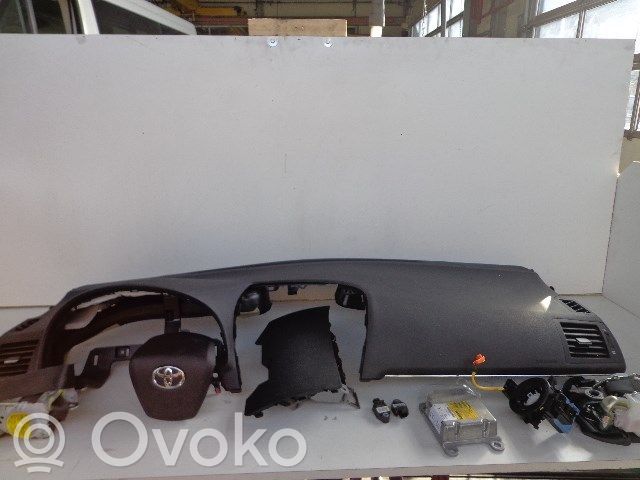 Toyota Avensis T270 Set di airbag 